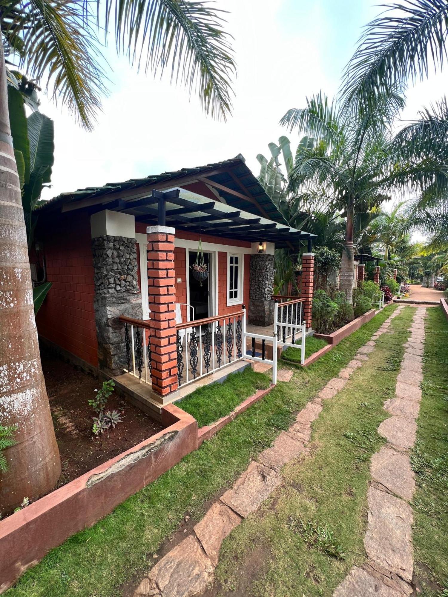 Coorg Nesara Hotel And Resort Kushālnagar Exterior foto